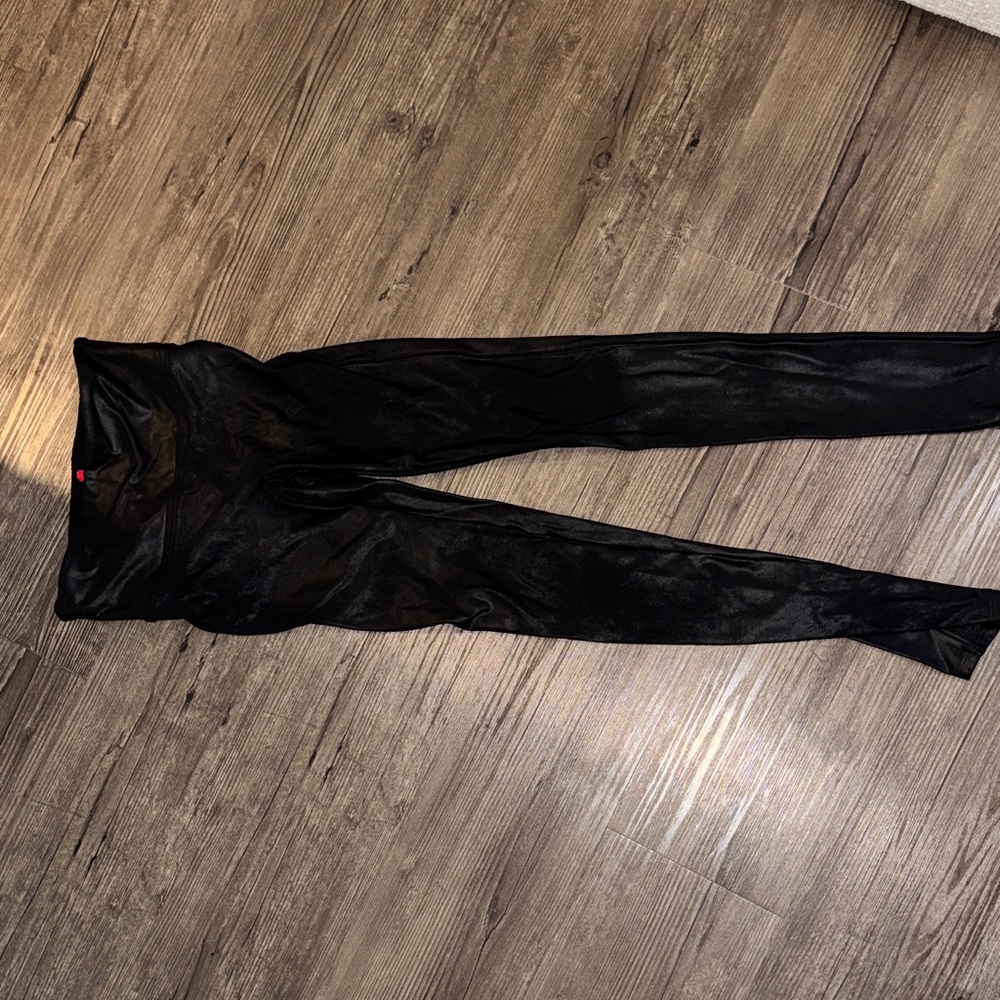 Spanks Black Shiny Leggings